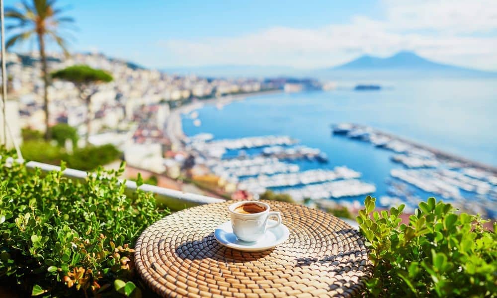 Sostenibilità nell'Edilizia Tendenze Verdi a Napoli